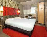 Room image #8 at Ibis London Excel Docklands